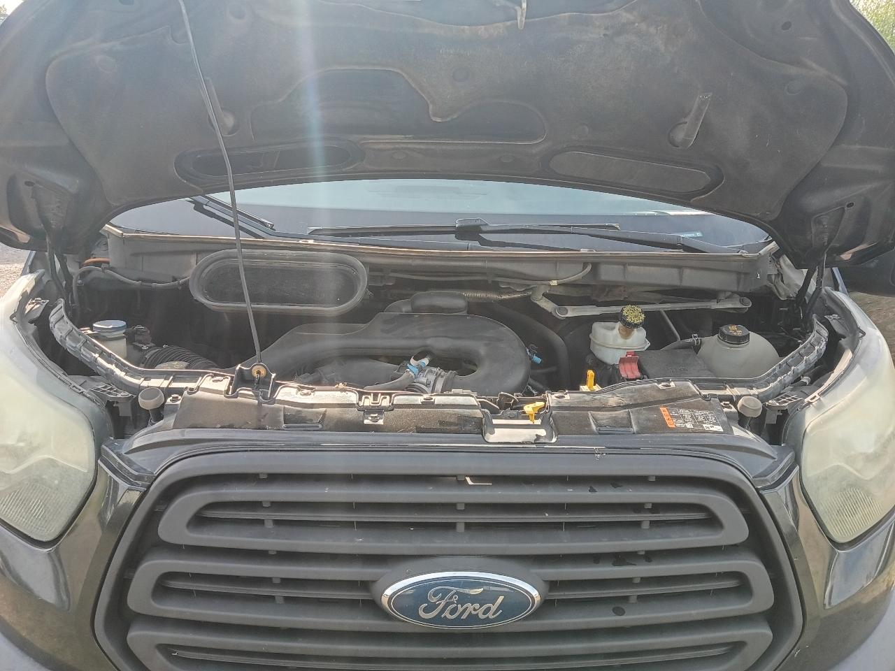 Ford Transit 150 Van Low Roof w/Sliding Pass. 130-in. WB 2015