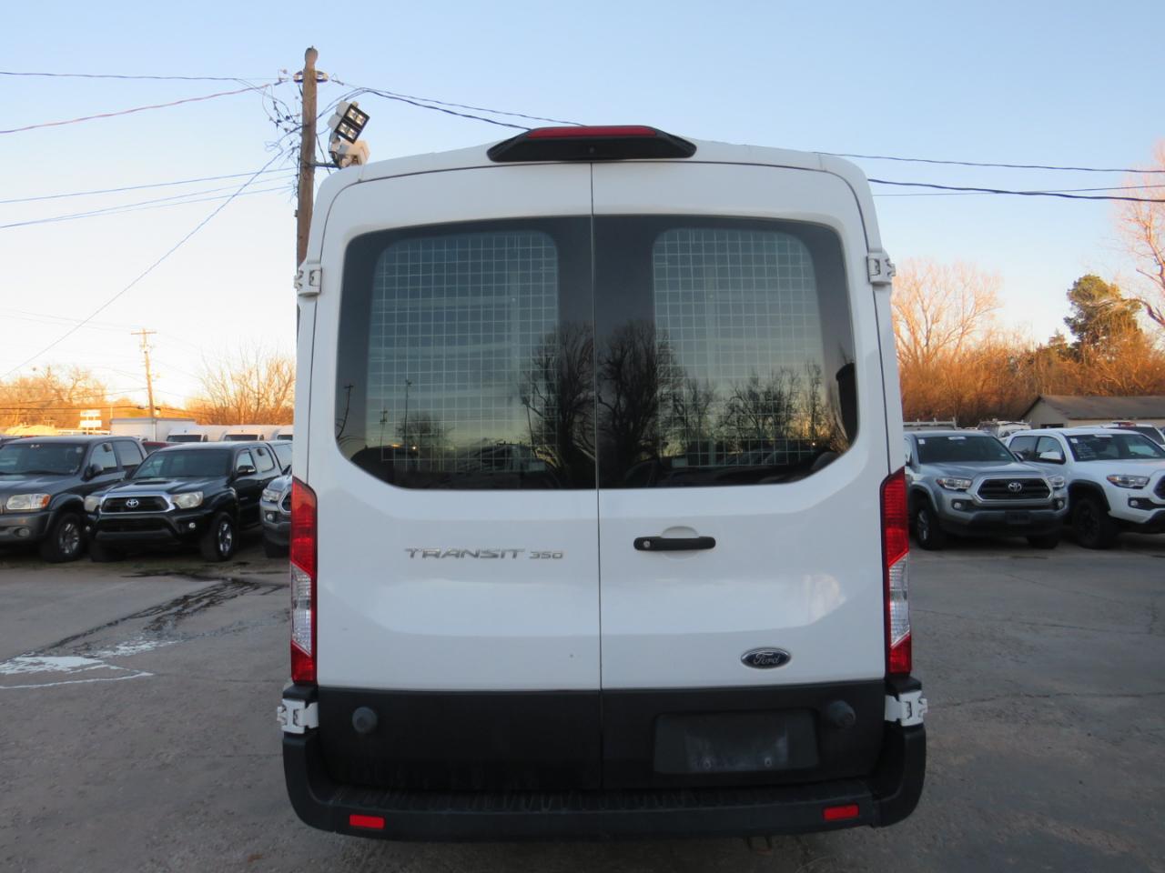 Ford Transit 350 Van Med. Roof w/Sliding Pass. 148-in. WB 2019