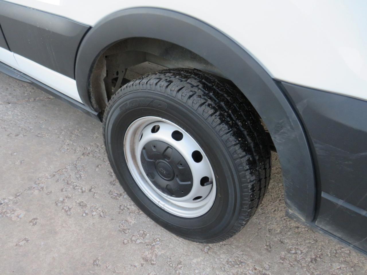 Ford Transit 350 Van Med. Roof w/Sliding Pass. 148-in. WB 2019