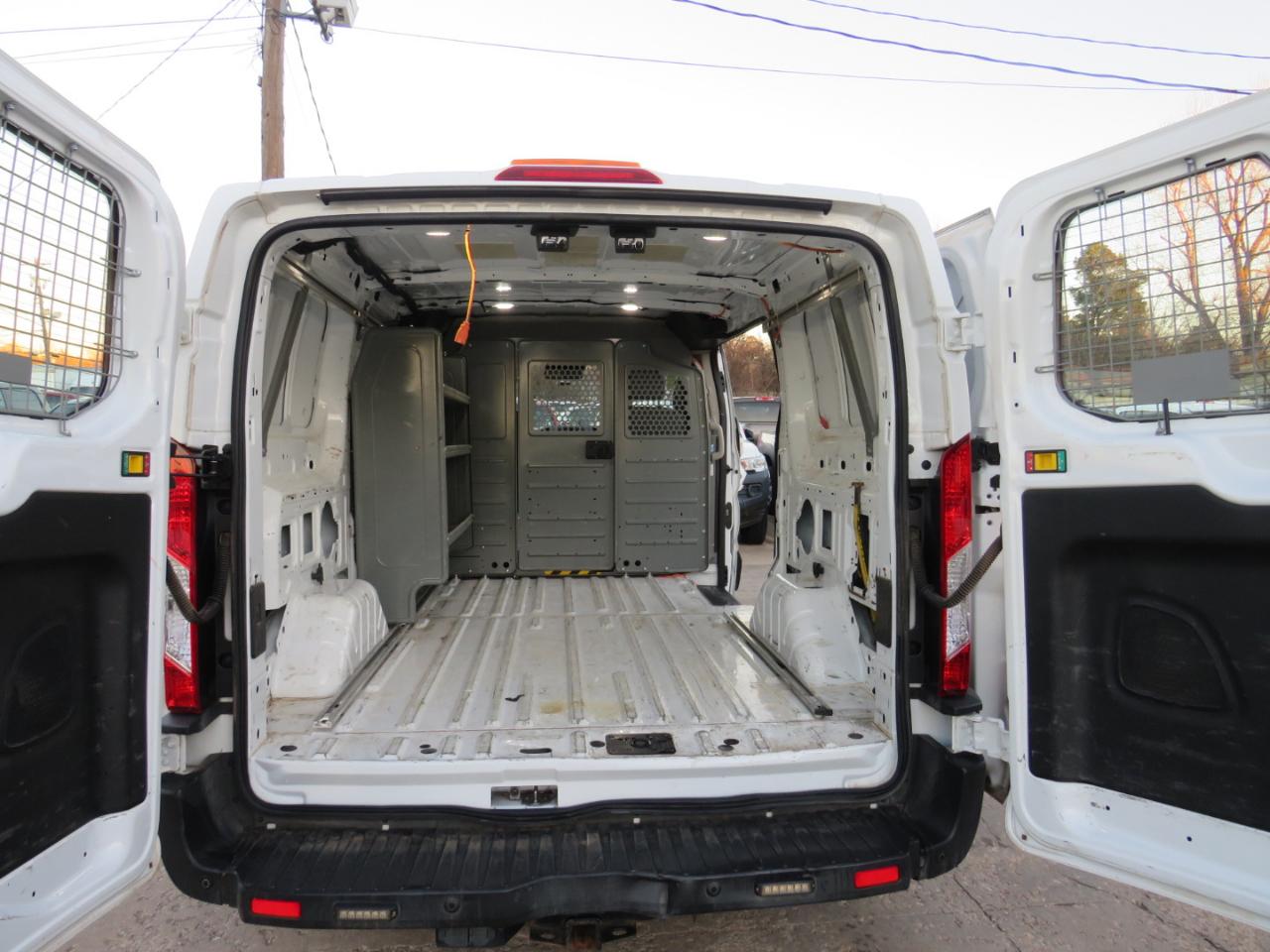 Ford Transit 150 Van Low Roof w/Sliding Pass. 130-in. WB 2019