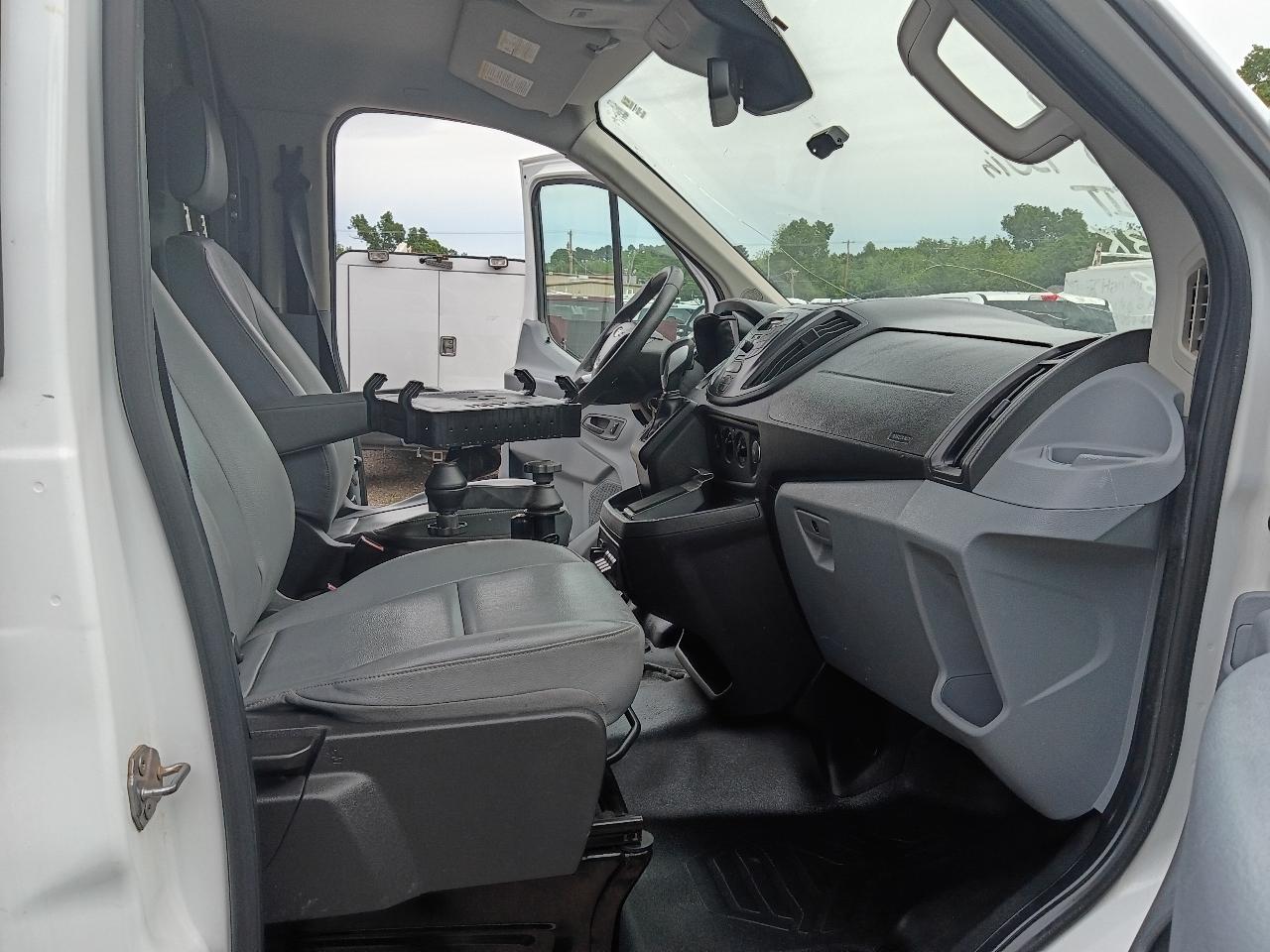 Ford Transit 150 Van Low Roof w/Sliding Pass. 130-in. WB 2019