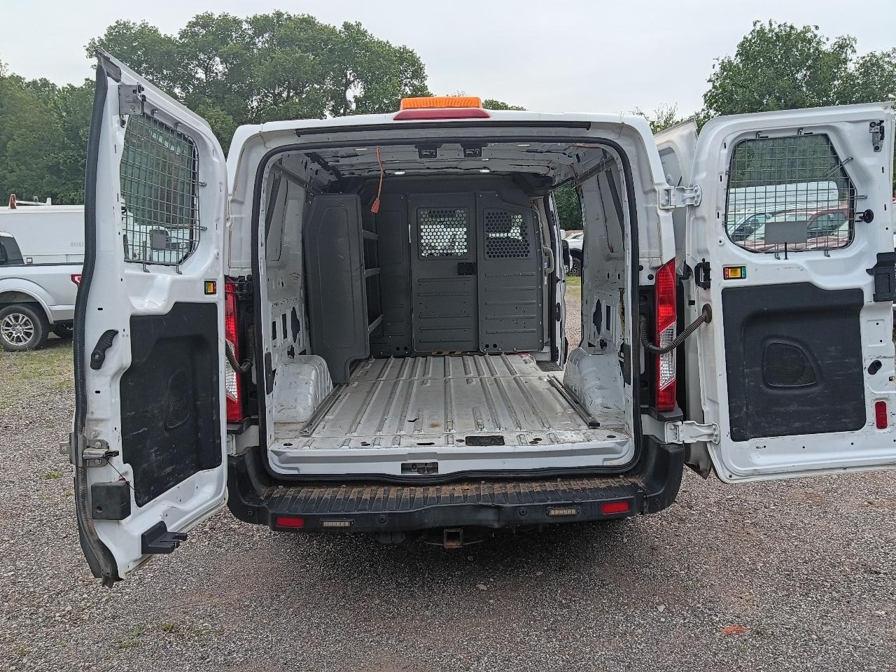 Ford Transit 150 Van Low Roof w/Sliding Pass. 130-in. WB 2019