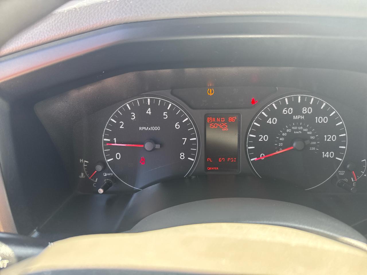 Nissan NV Passenger 3500 S V8 2016