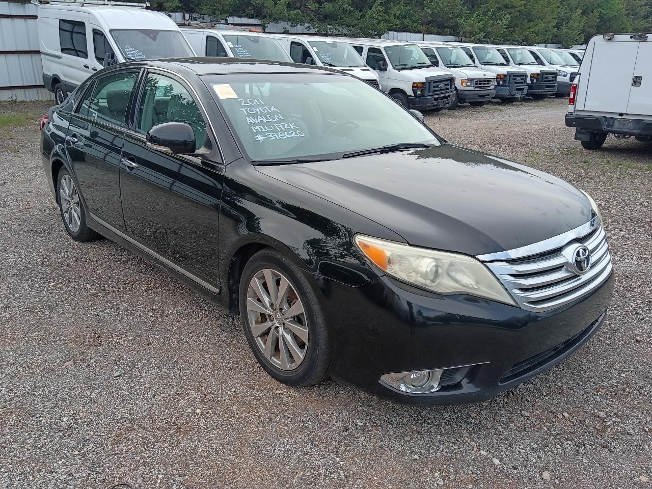 Toyota Avalon  2011