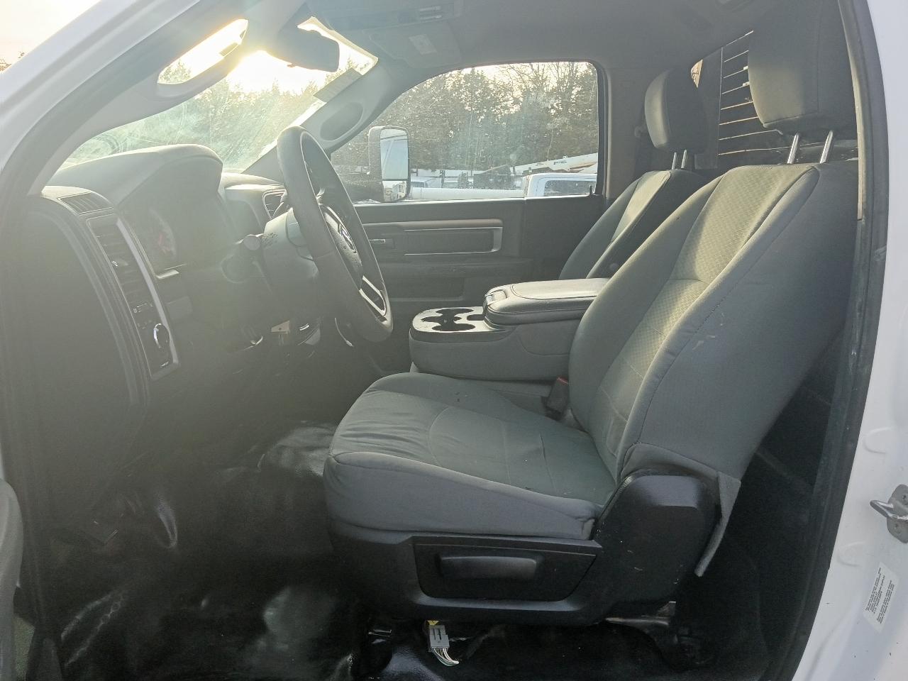 Dodge Ram 3500 Chassis Cab  2014