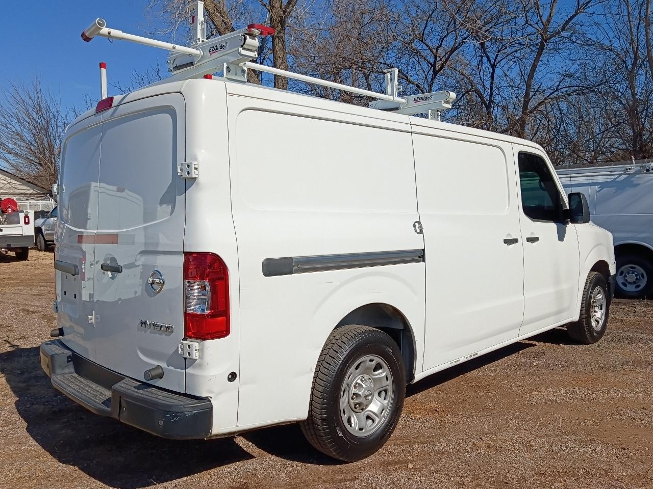 Nissan NV Cargo 1500 SV 2020