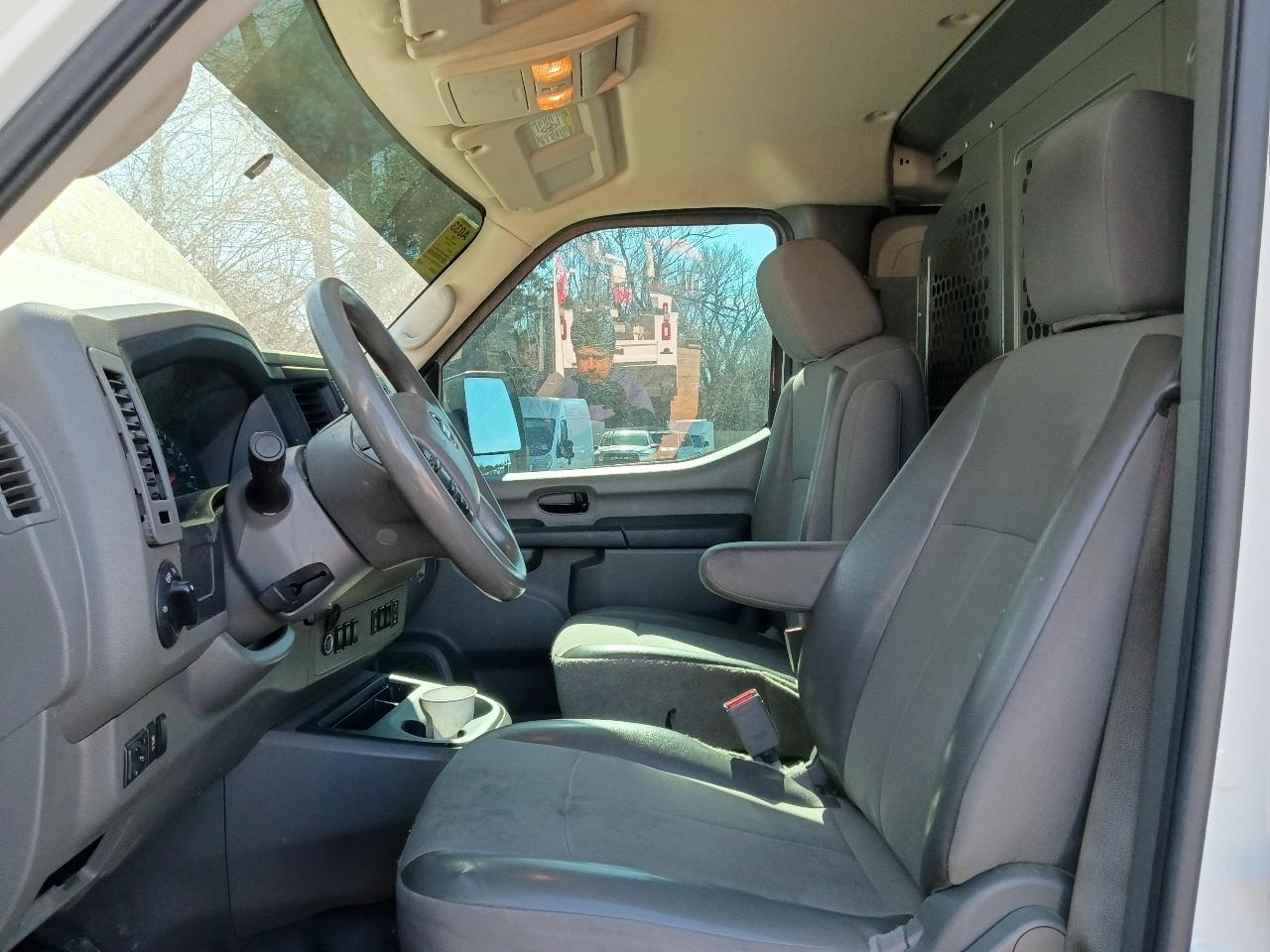 Nissan NV Cargo 1500 SV 2020