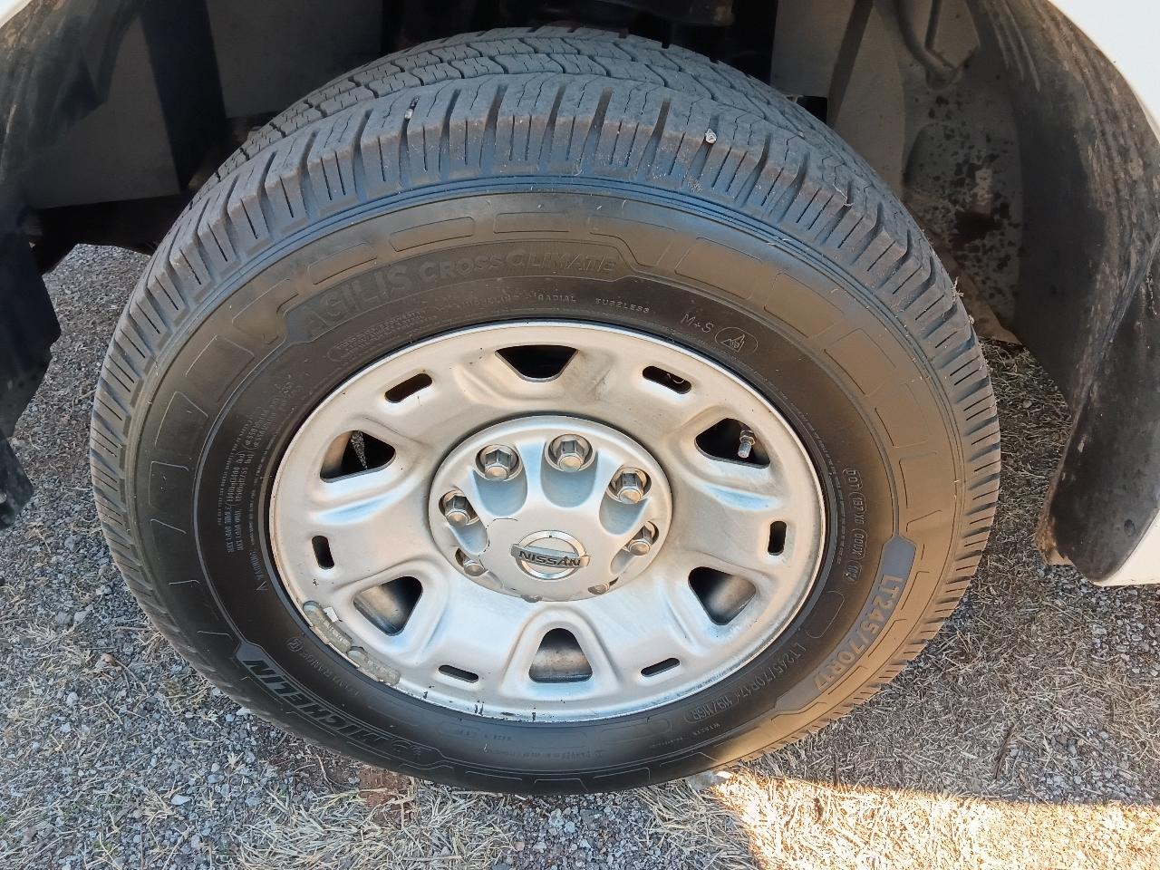 Nissan NV Cargo 1500 SV 2020