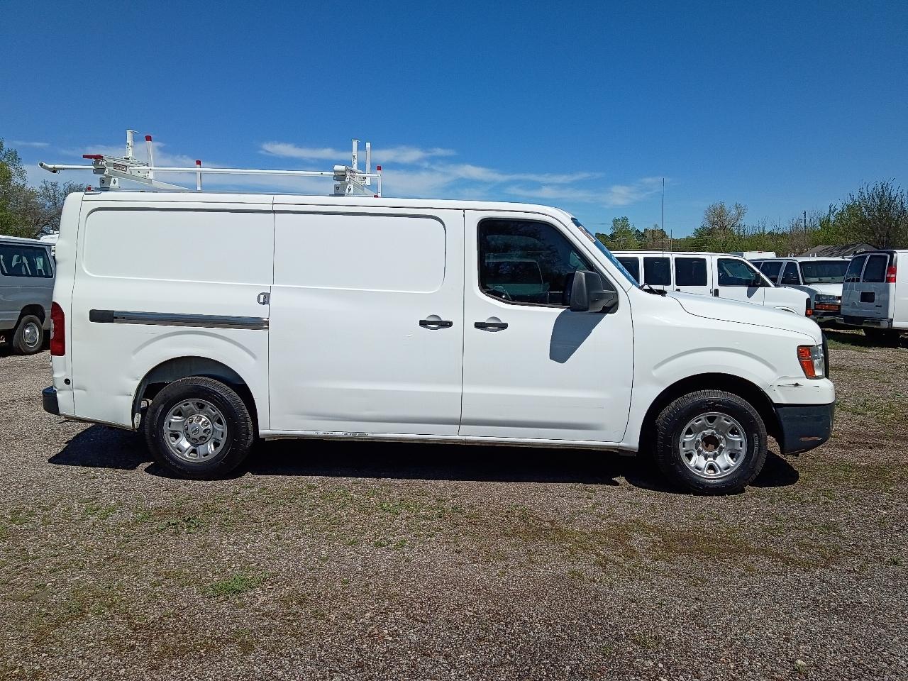 Nissan NV Cargo 1500 SV 2020