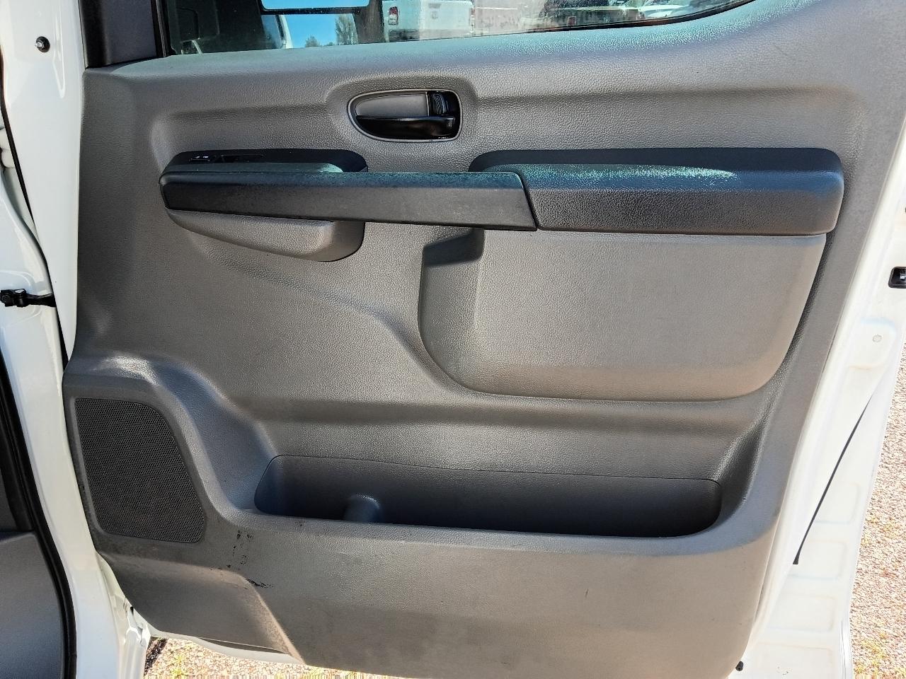 Nissan NV Cargo 1500 SV 2020