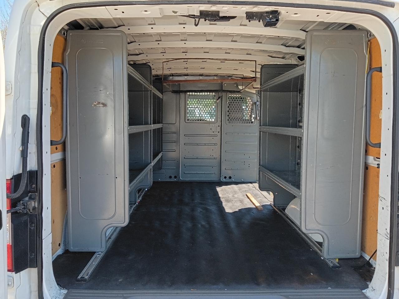 Nissan NV Cargo 1500 SV 2020