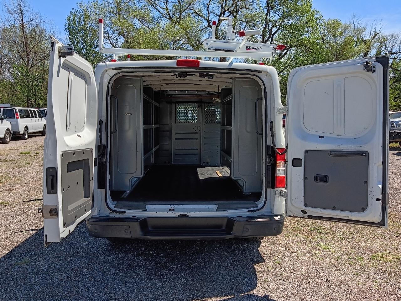 Nissan NV Cargo 1500 SV 2020