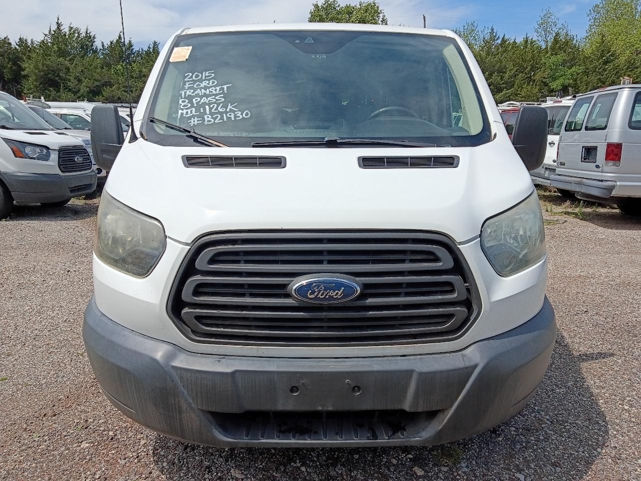 Ford Transit 150 Wagon Low Roof XL w/Sliding Pass. 130-in. WB 2015