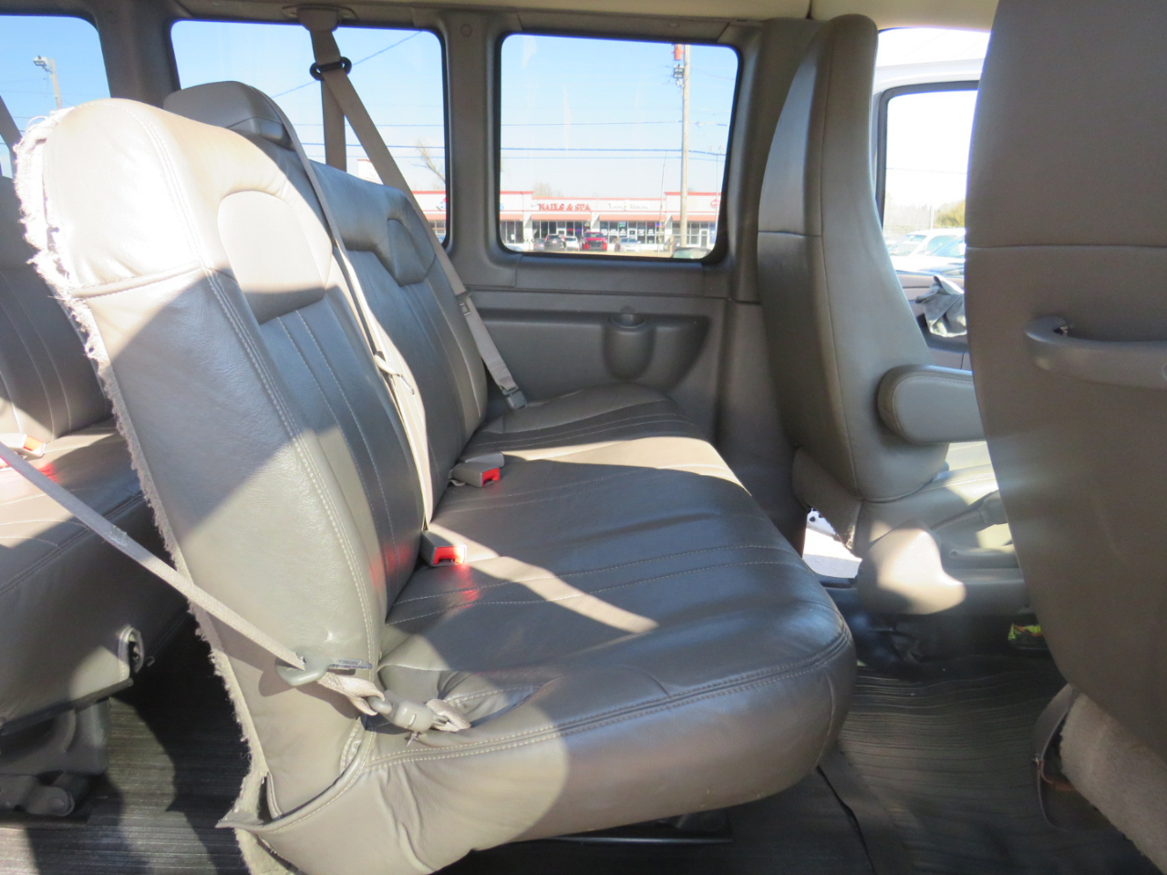 Chevrolet Express 1500 LS 2014