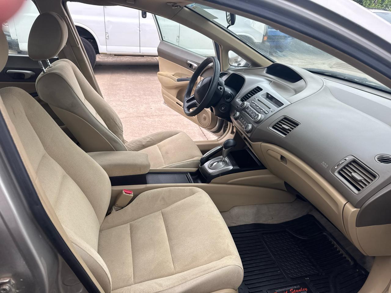 Honda Civic LX Sedan AT 2006