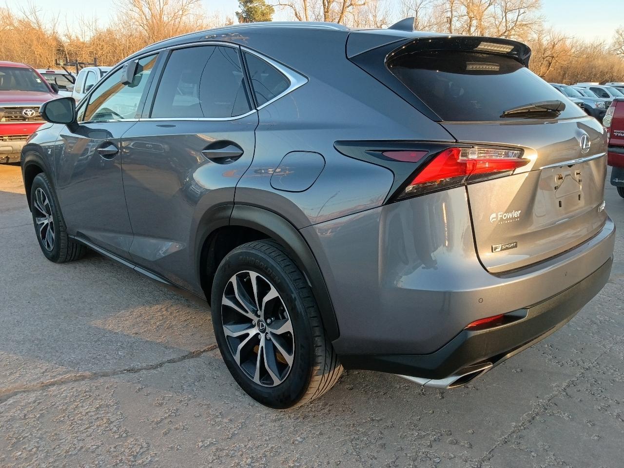 Lexus NX 200t  2017