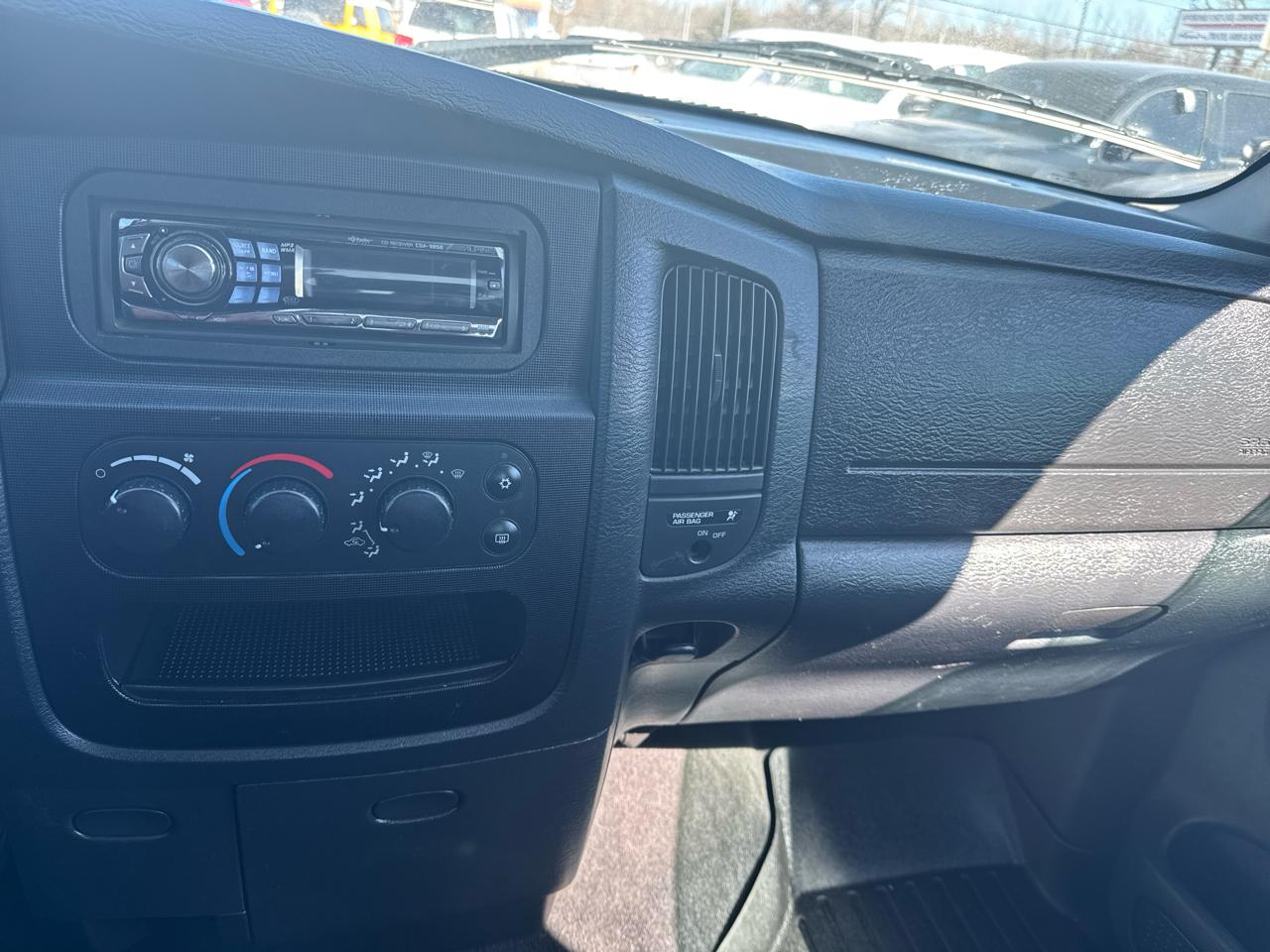 Dodge Ram 1500 Laramie Long Bed 2WD 2004