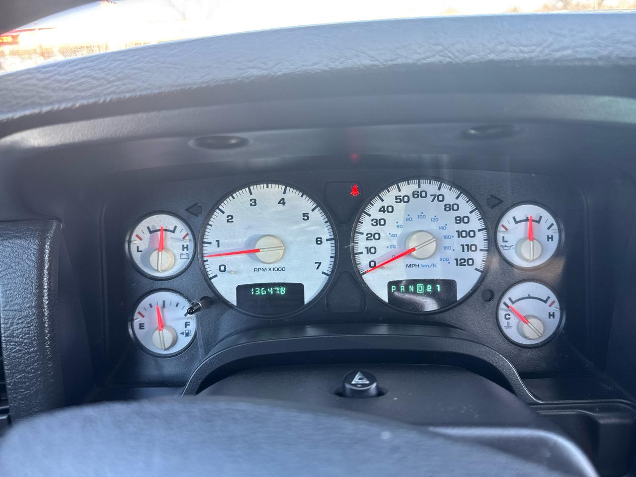 Dodge Ram 1500 Laramie Long Bed 2WD 2004