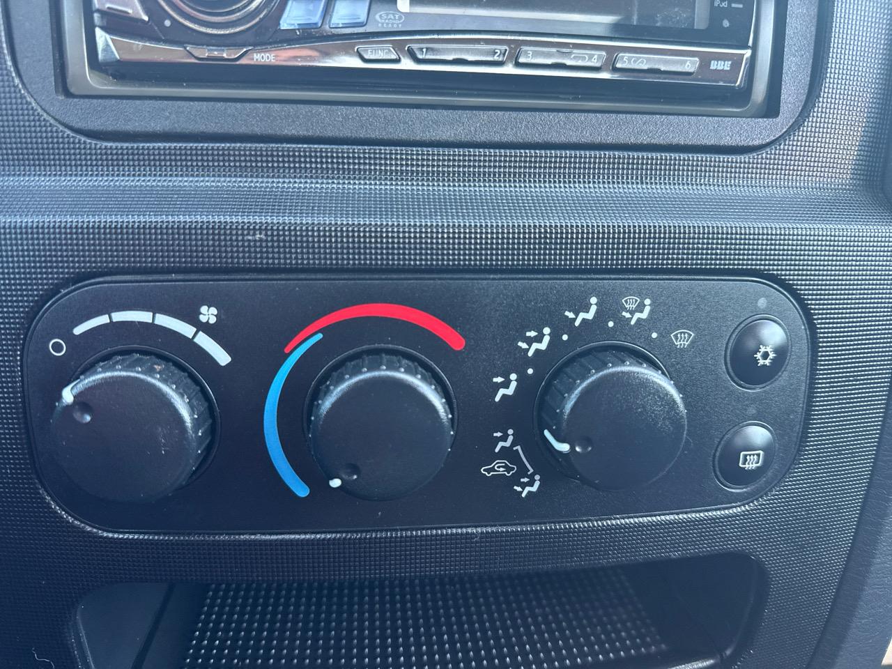 Dodge Ram 1500 Laramie Long Bed 2WD 2004