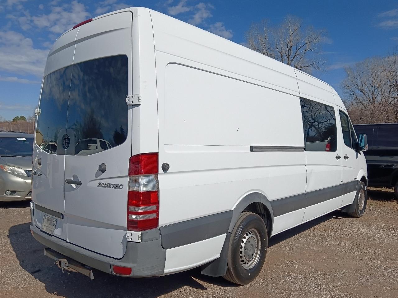 Mercedes-Benz Sprinter  2013