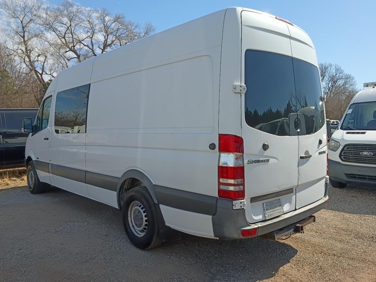 Mercedes-Benz Sprinter  2013