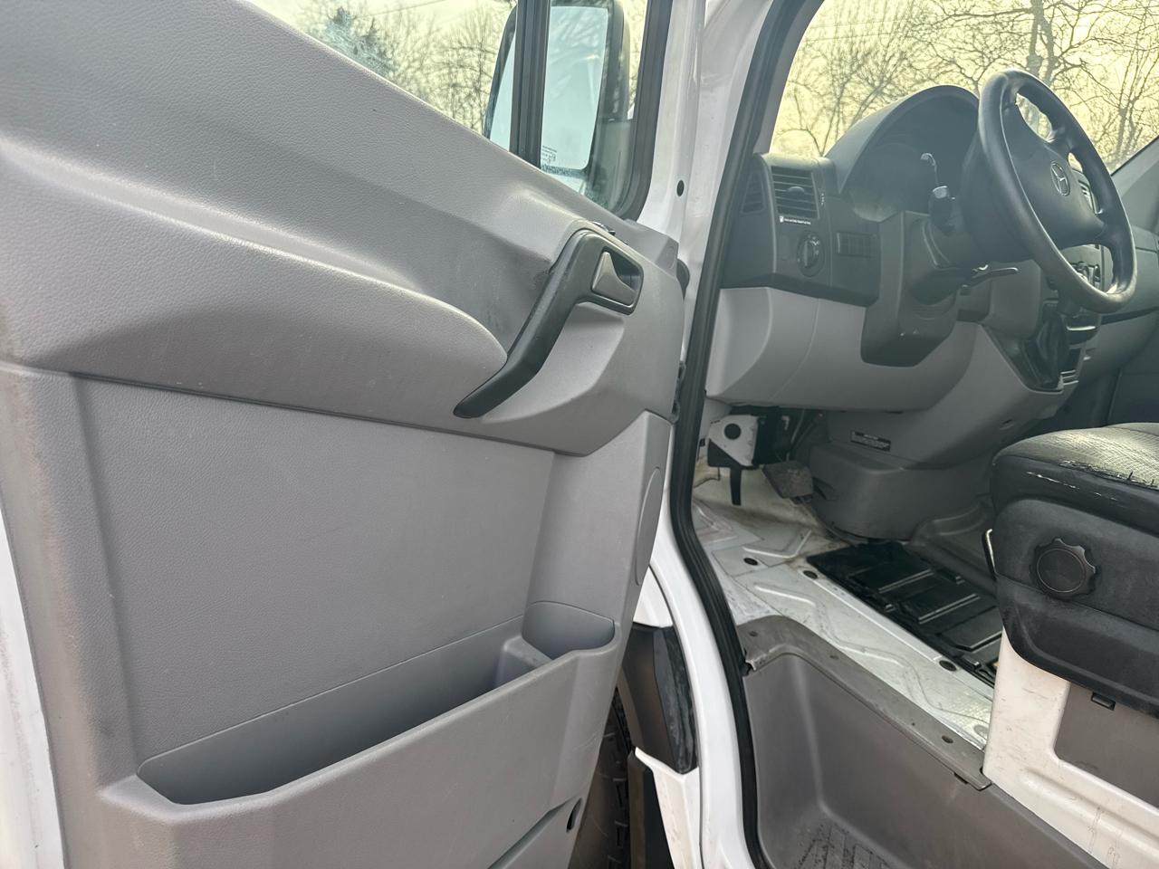 Mercedes-Benz Sprinter  2013