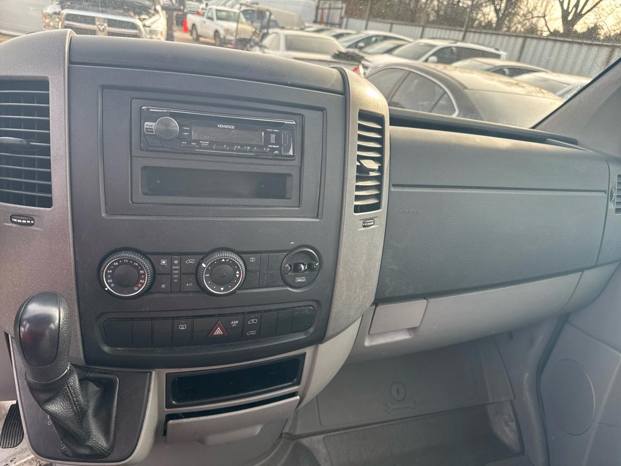 Mercedes-Benz Sprinter  2013