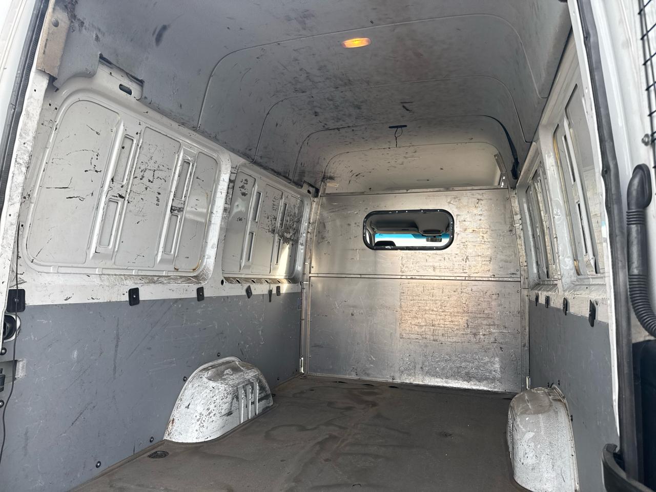 Mercedes-Benz Sprinter  2013