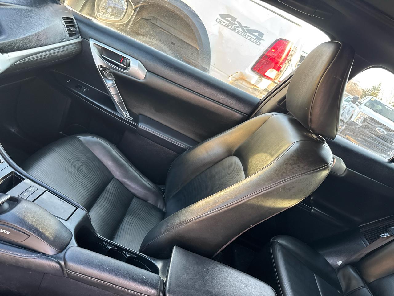 Lexus CT 200h Base 2013