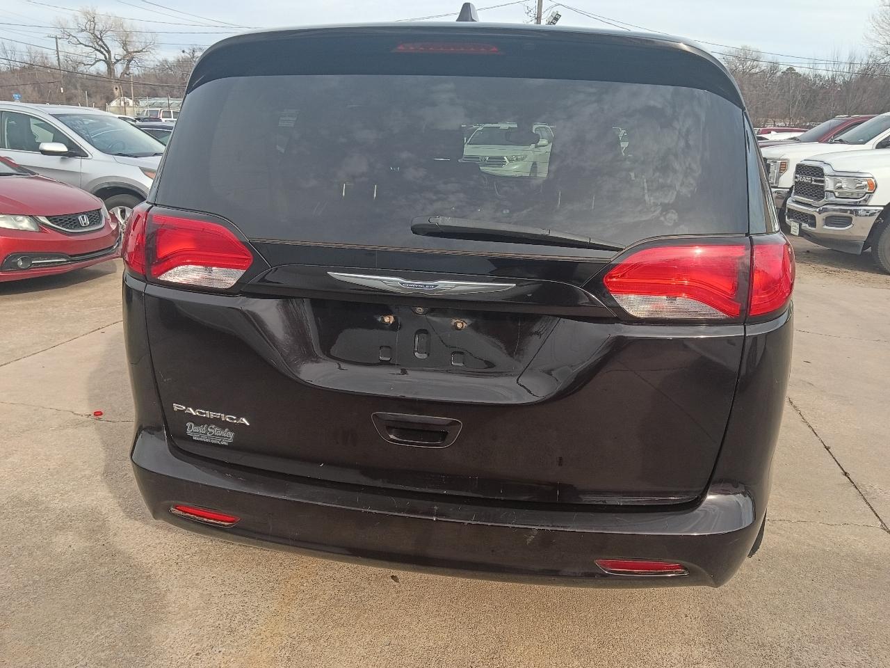 Chrysler Pacifica  2017