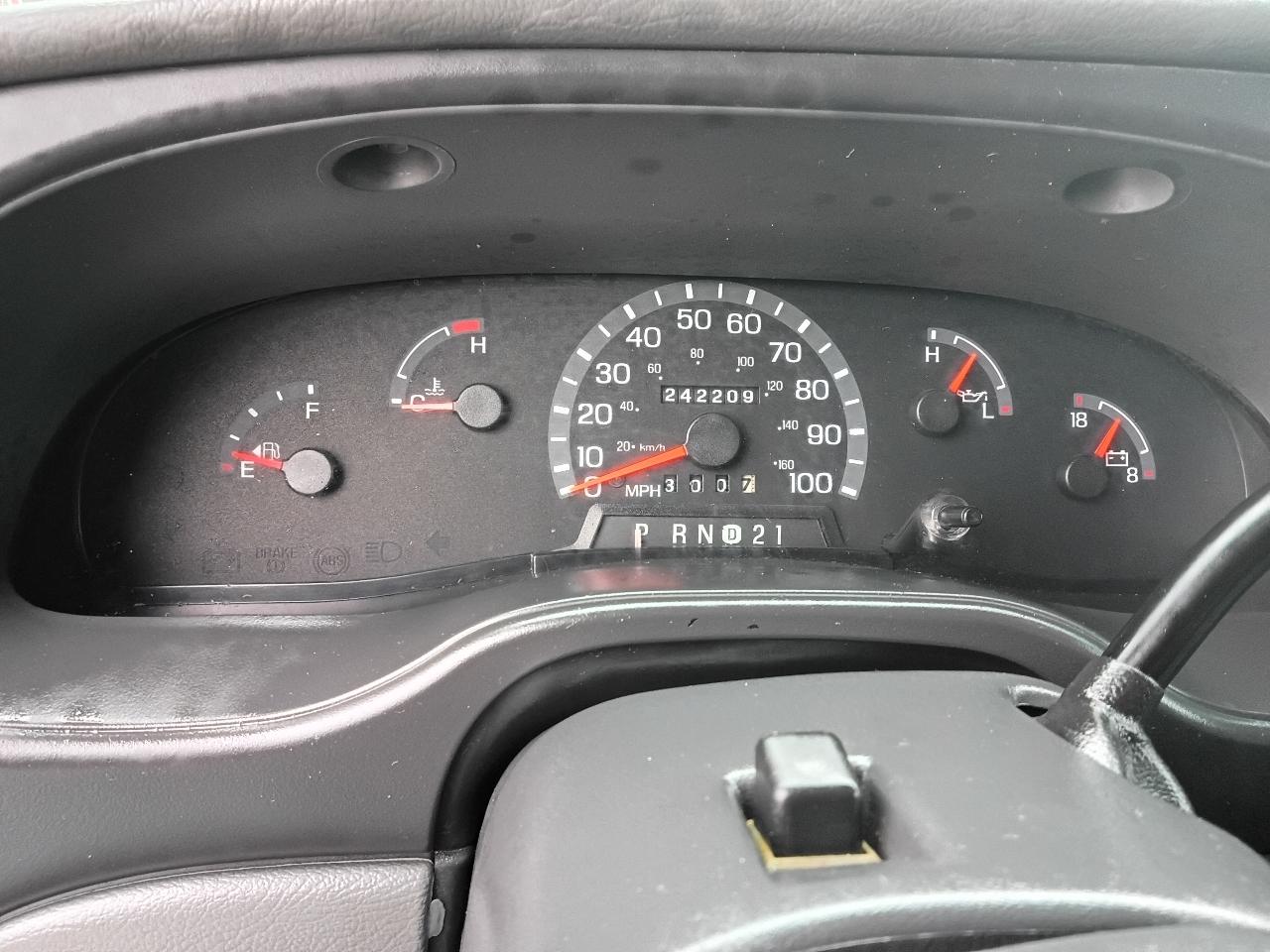 Ford Econoline E-150 XL 2003