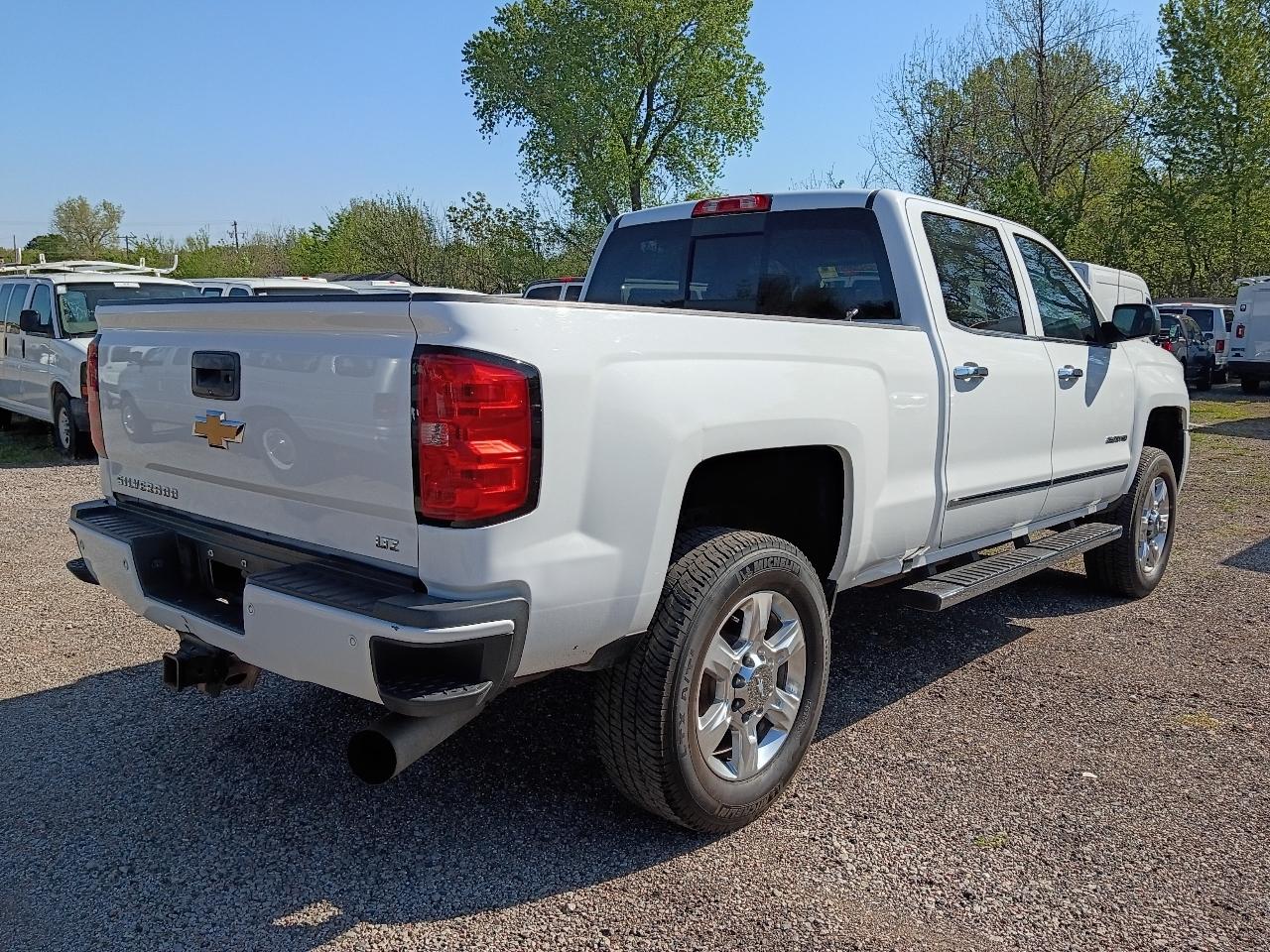 Chevrolet Silverado 2500HD LTZ Crew Cab Long Box 4WD 2017