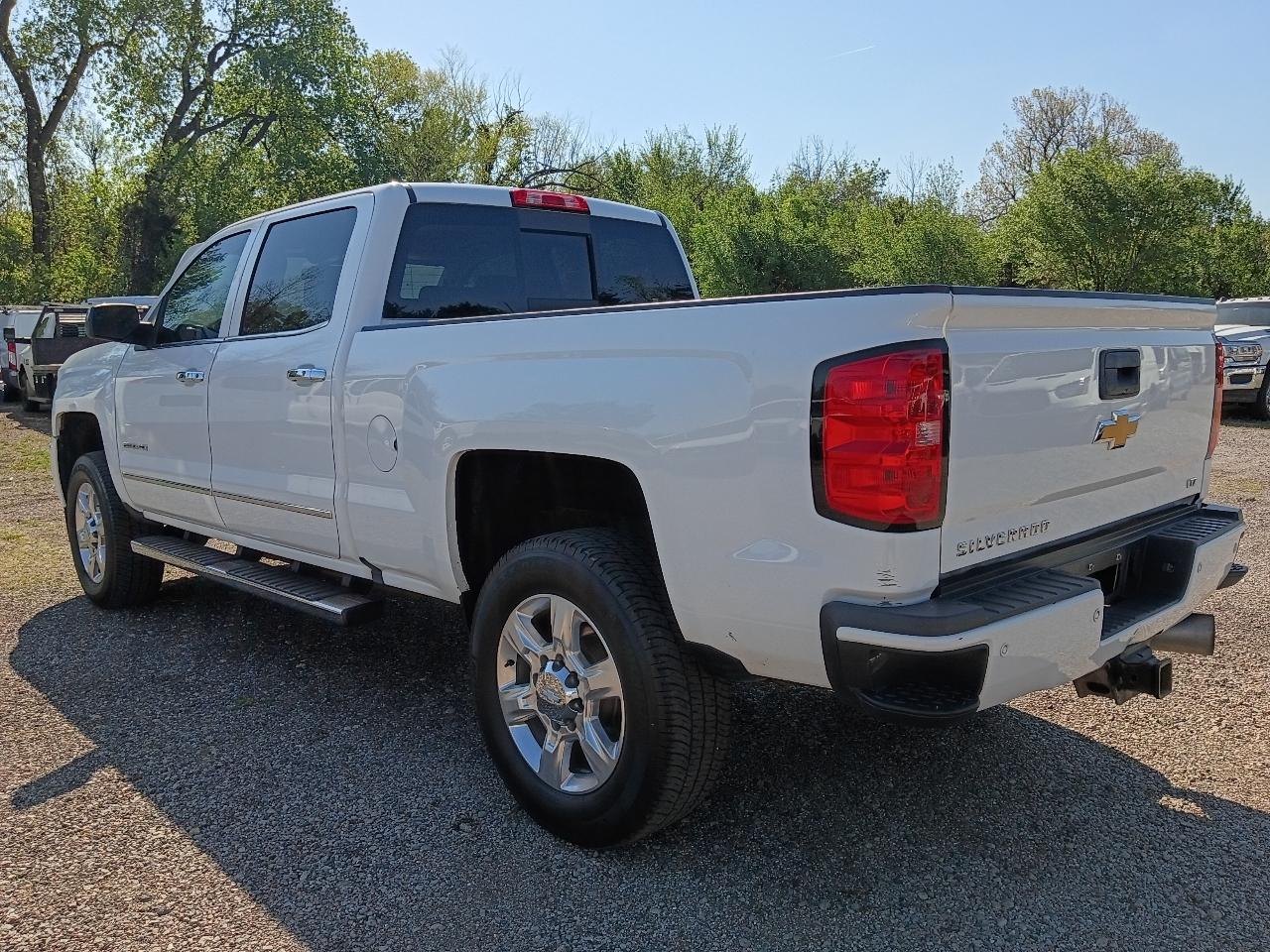 Chevrolet Silverado 2500HD LTZ Crew Cab Long Box 4WD 2017