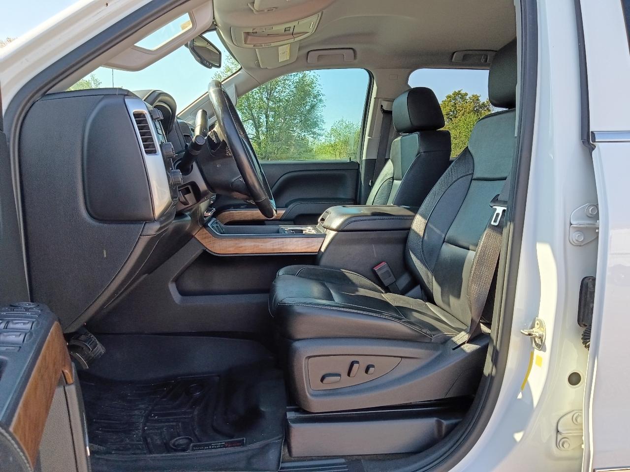 Chevrolet Silverado 2500HD LTZ Crew Cab Long Box 4WD 2017