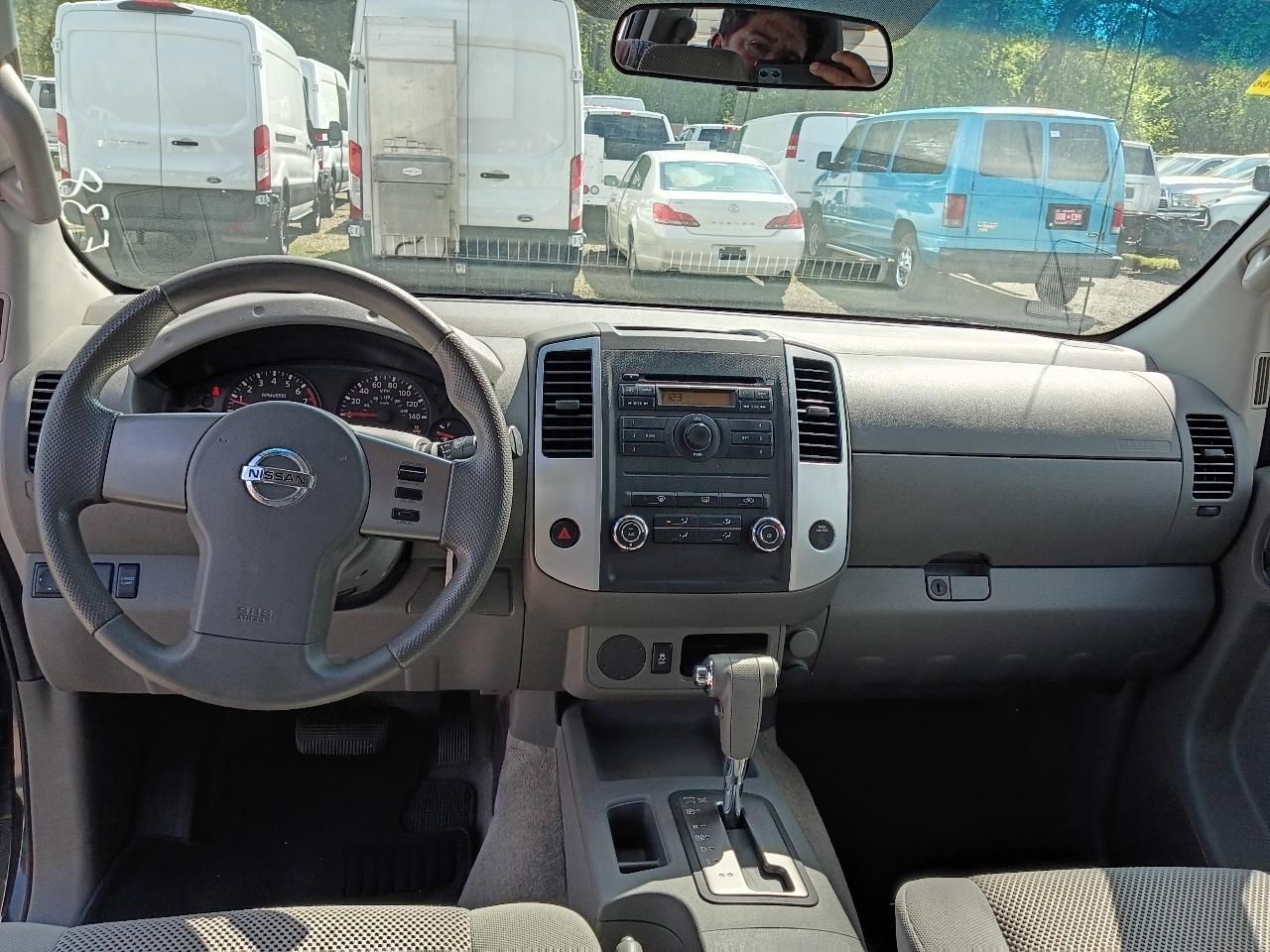 Nissan Frontier S Crew Cab 2WD 2012