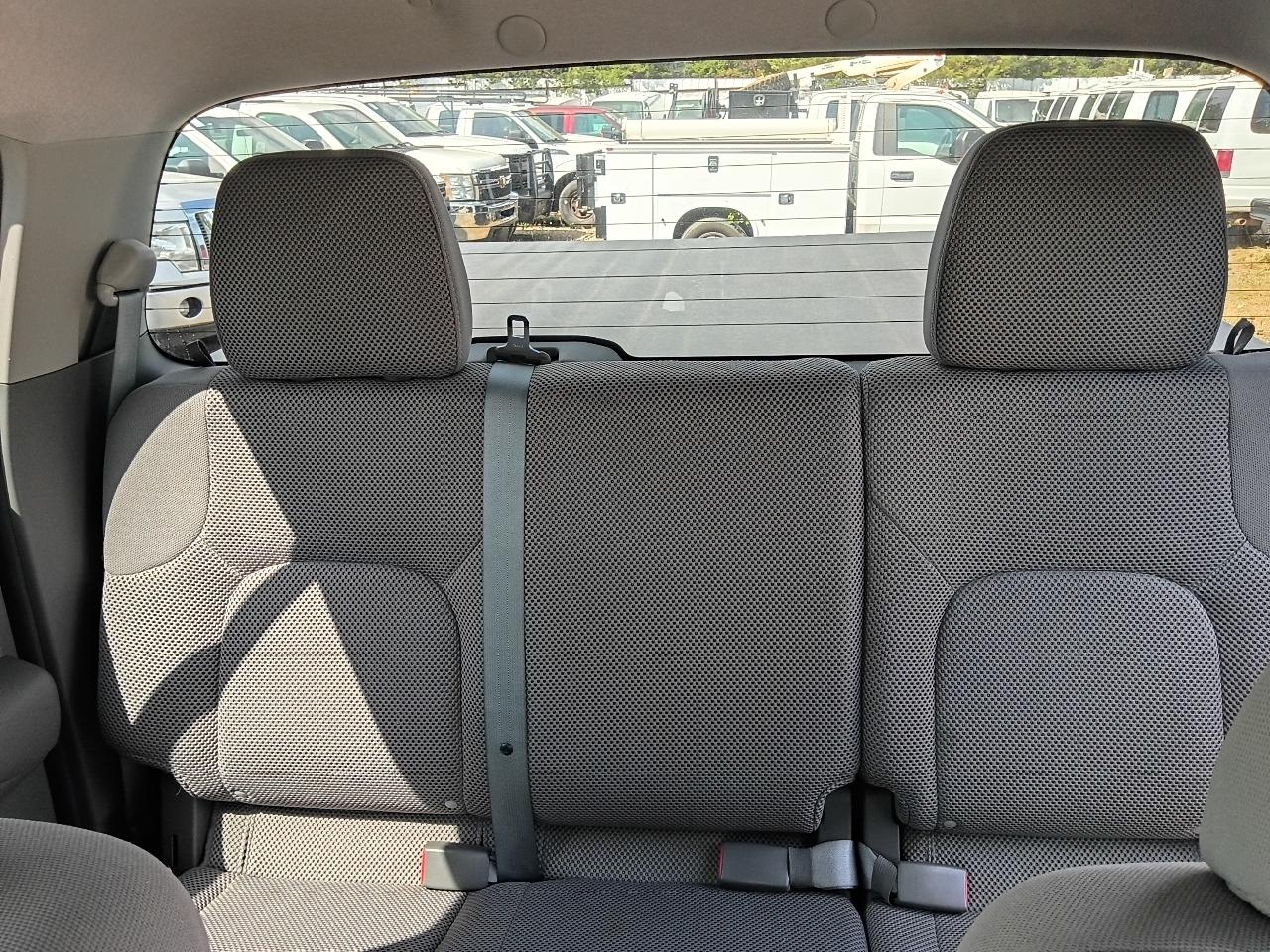 Nissan Frontier S Crew Cab 2WD 2012