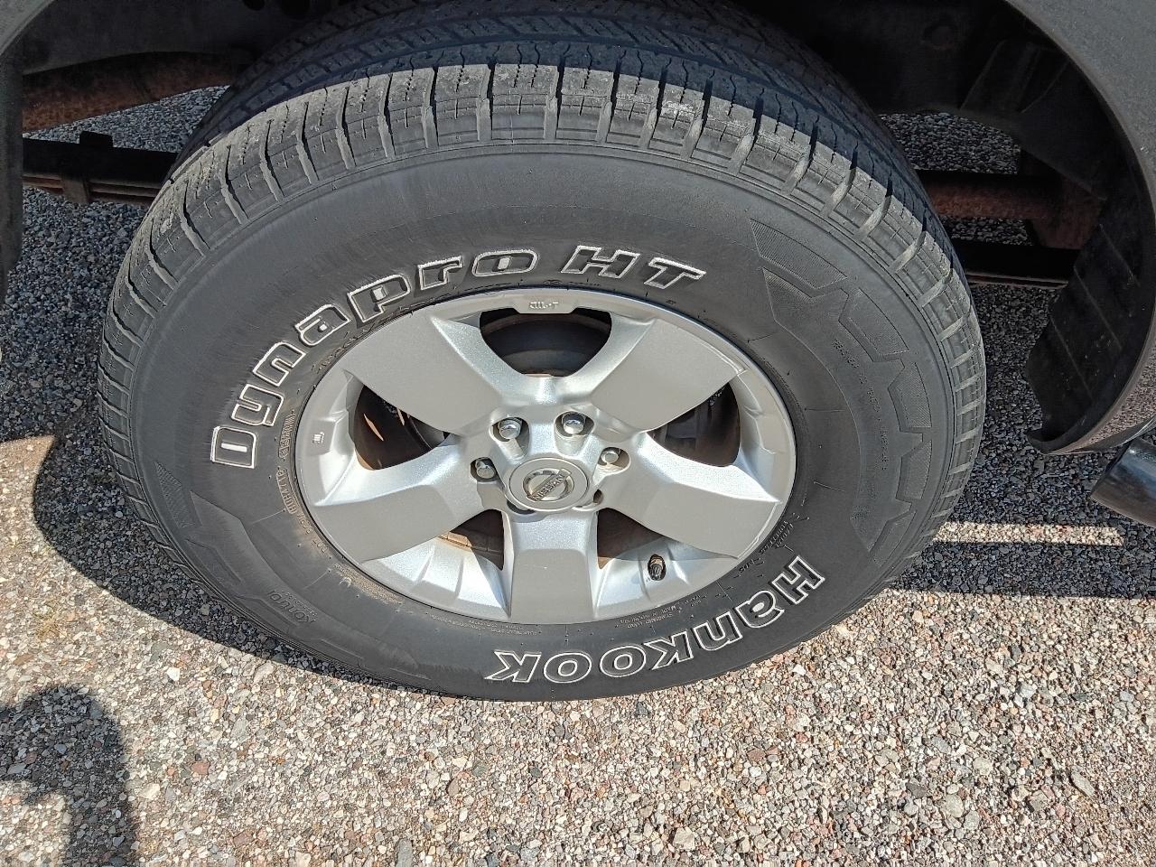 Nissan Frontier S Crew Cab 2WD 2012