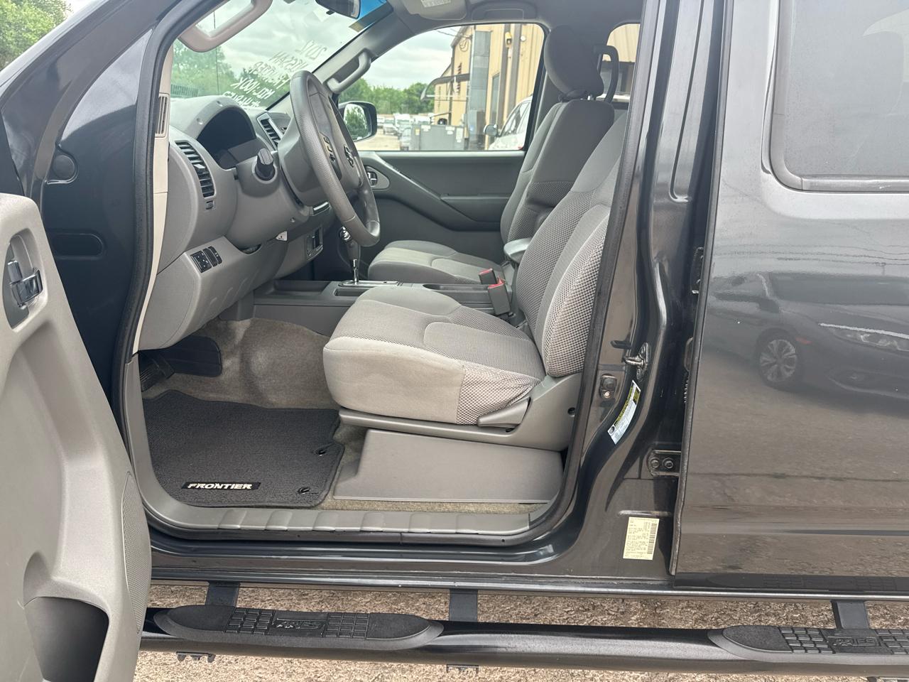 Nissan Frontier S Crew Cab 2WD 2012