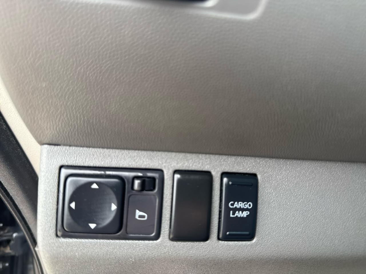 Nissan Frontier S Crew Cab 2WD 2012