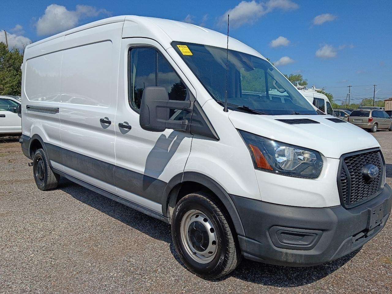 Ford Transit 250 Van Med. Roof w/Sliding Pass. 130-in. WB 2021