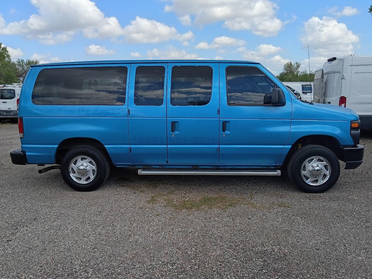 Ford Econoline E-150 XL 2009