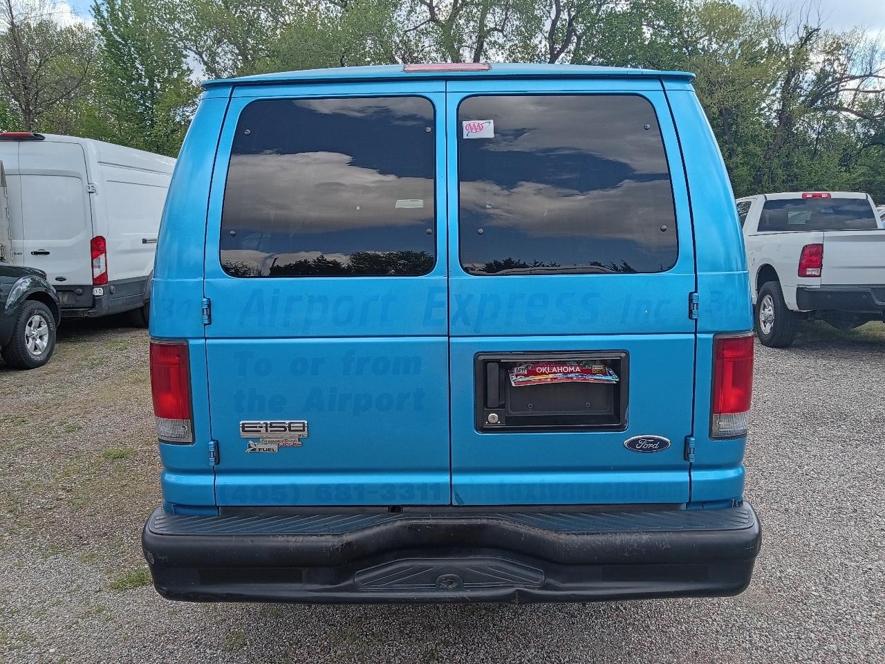 Ford Econoline E-150 XL 2009