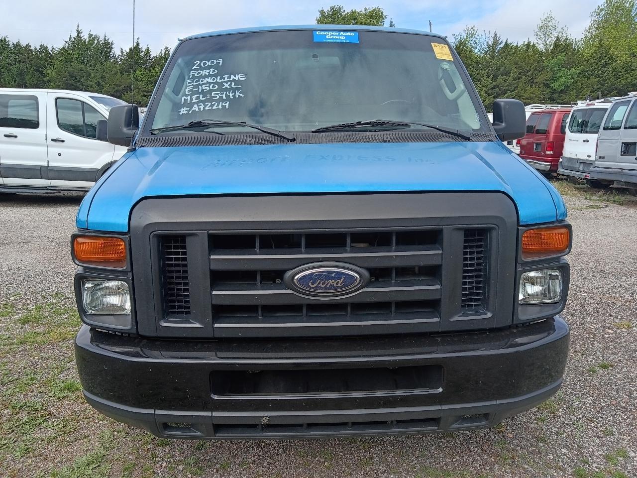 Ford Econoline E-150 XL 2009