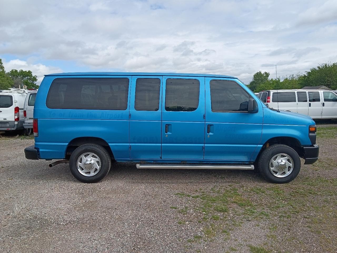 Ford Econoline E-150 XL 2009