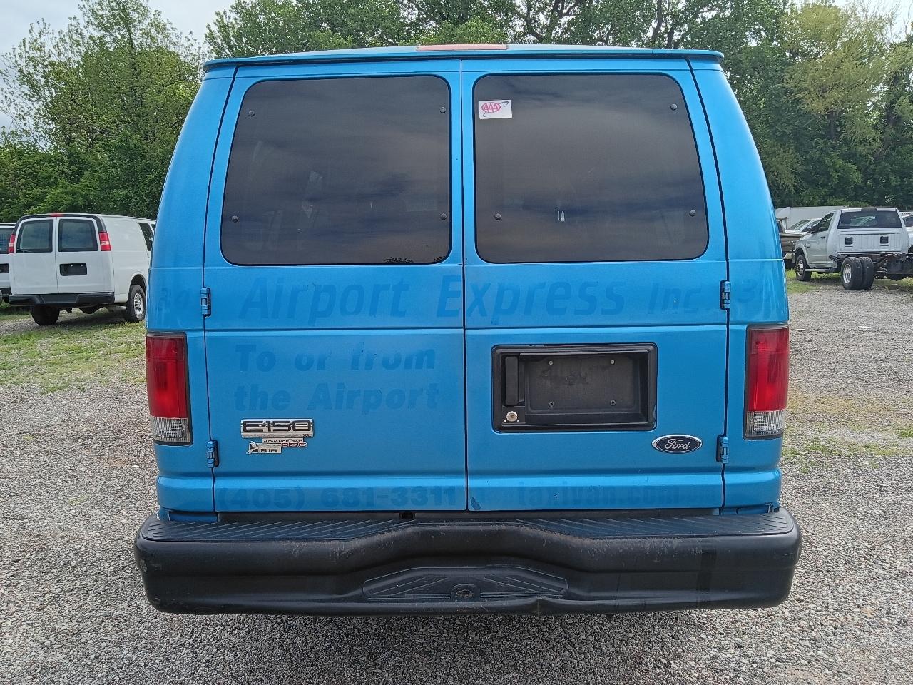 Ford Econoline E-150 XL 2009