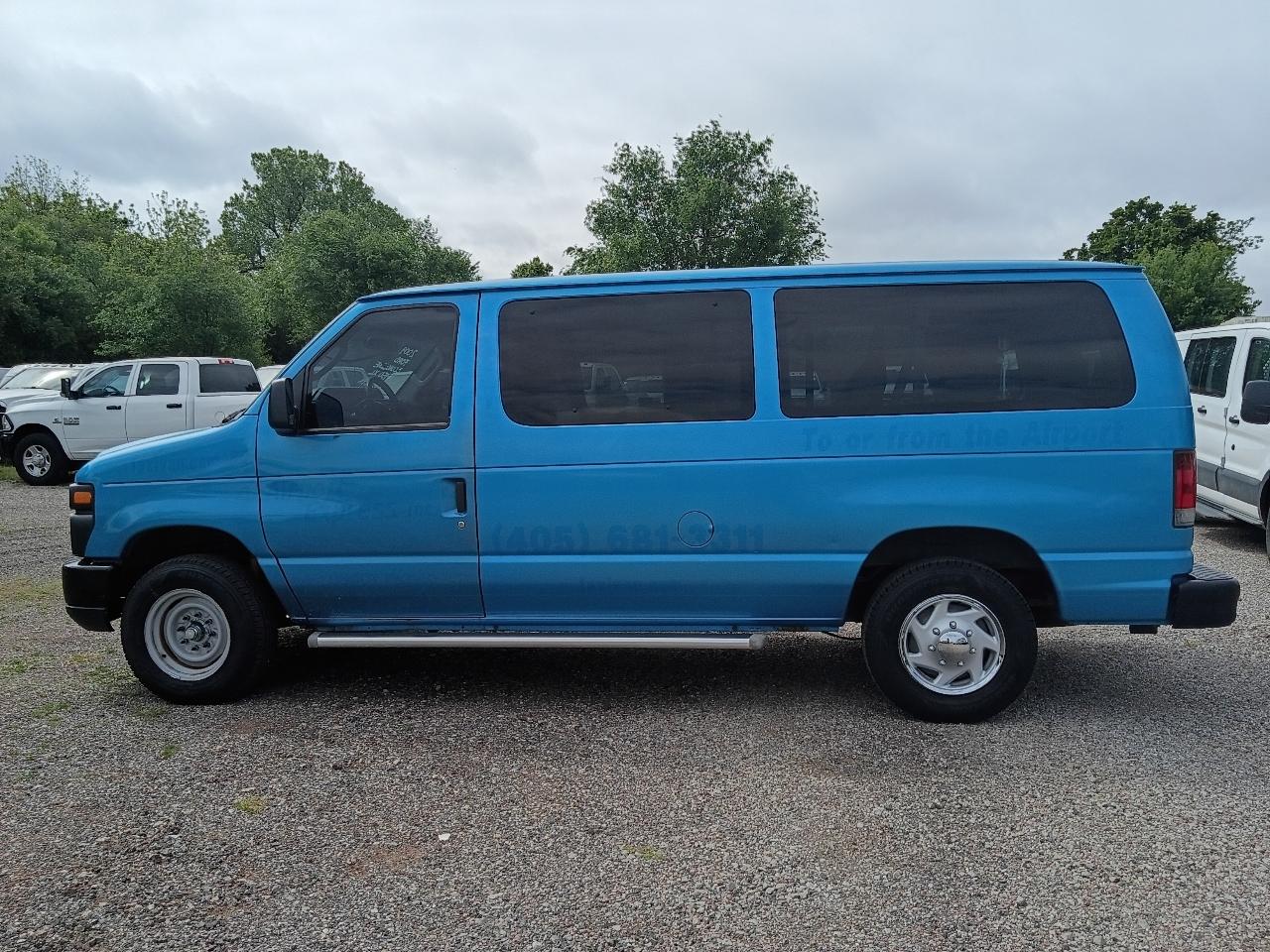 Ford Econoline E-150 XL 2009