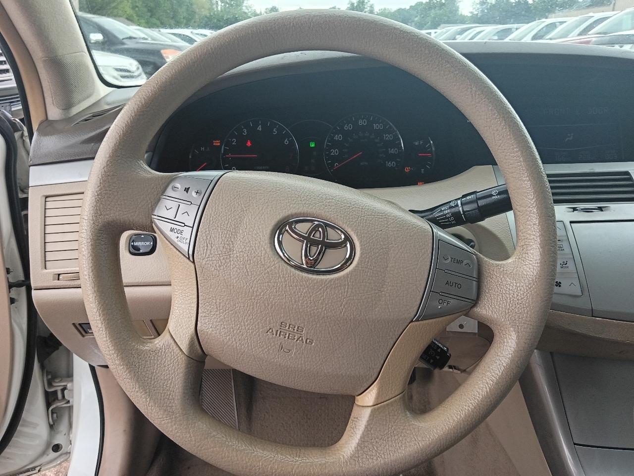 Toyota Avalon XLS 2008