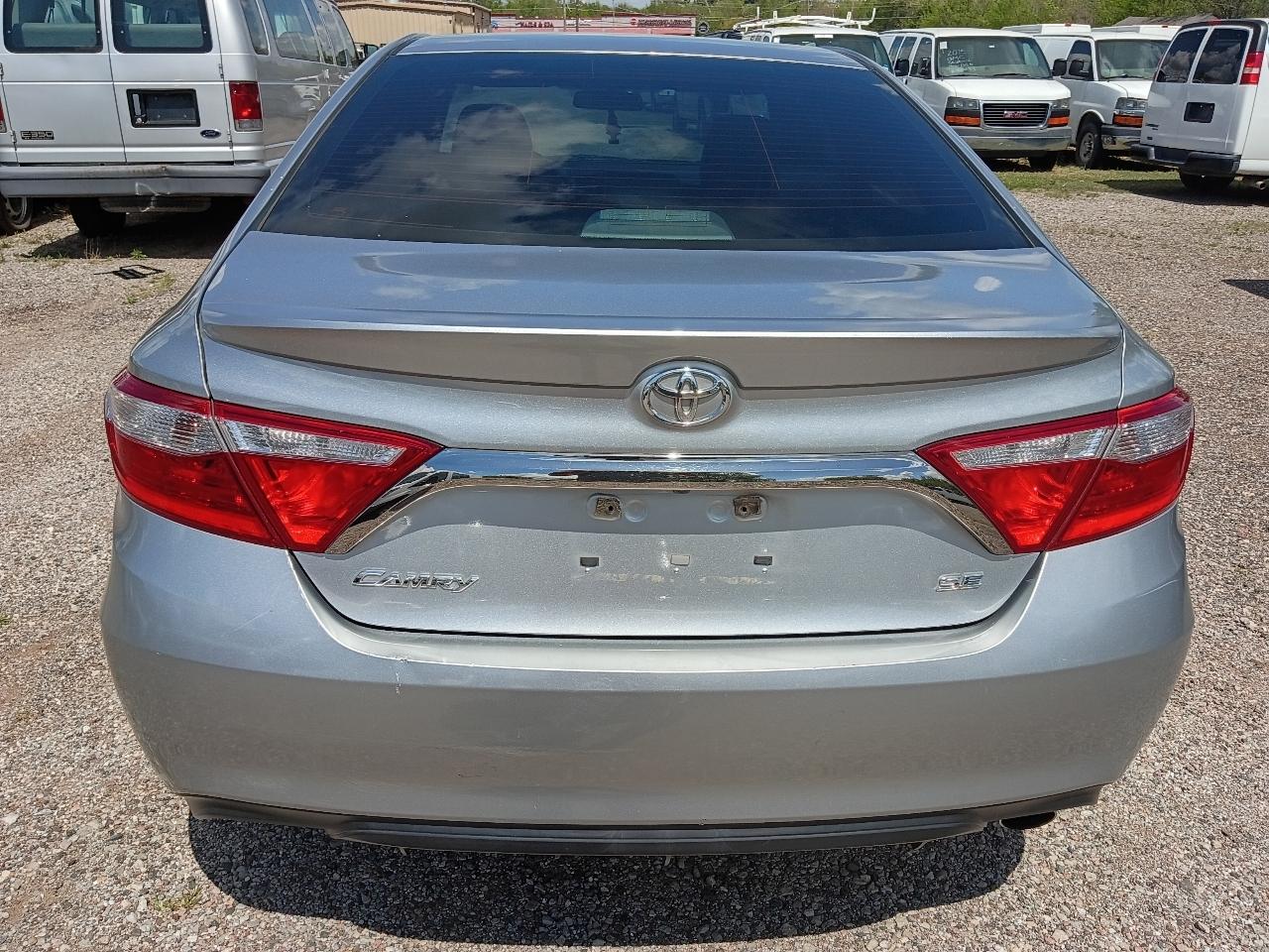 Toyota Camry XLE 2016