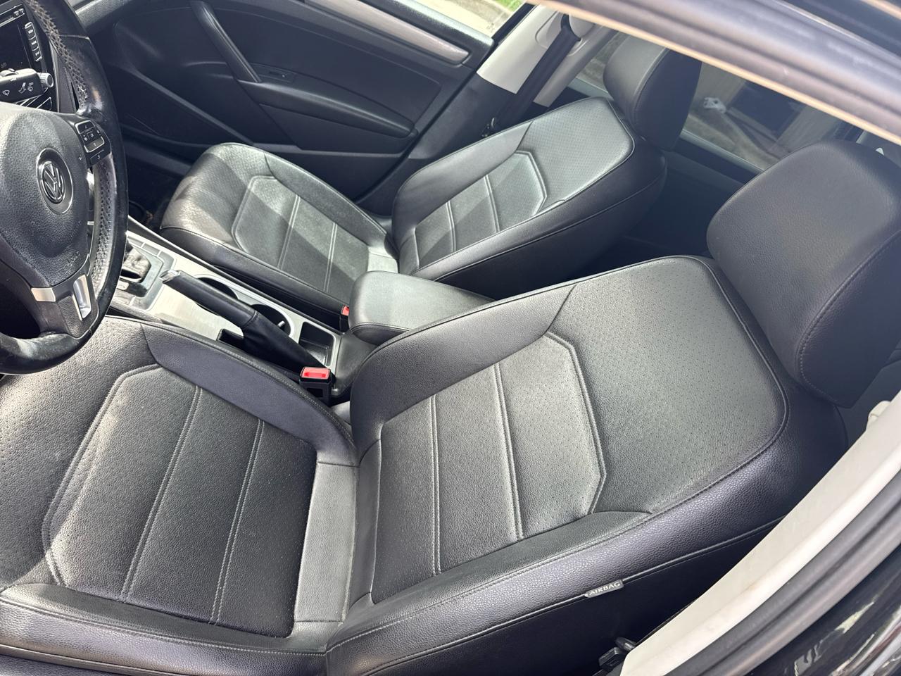 Volkswagen Passat TDI SE 6A w/ Sunroof 2015