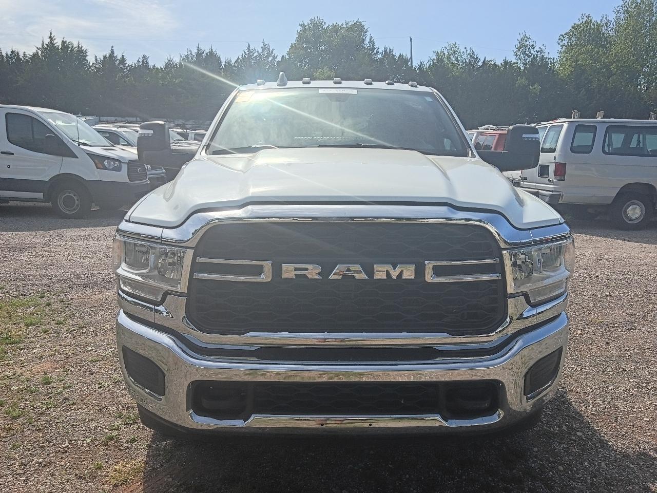 RAM 3500 Tradesman Crew Cab 4WD DRW 2024